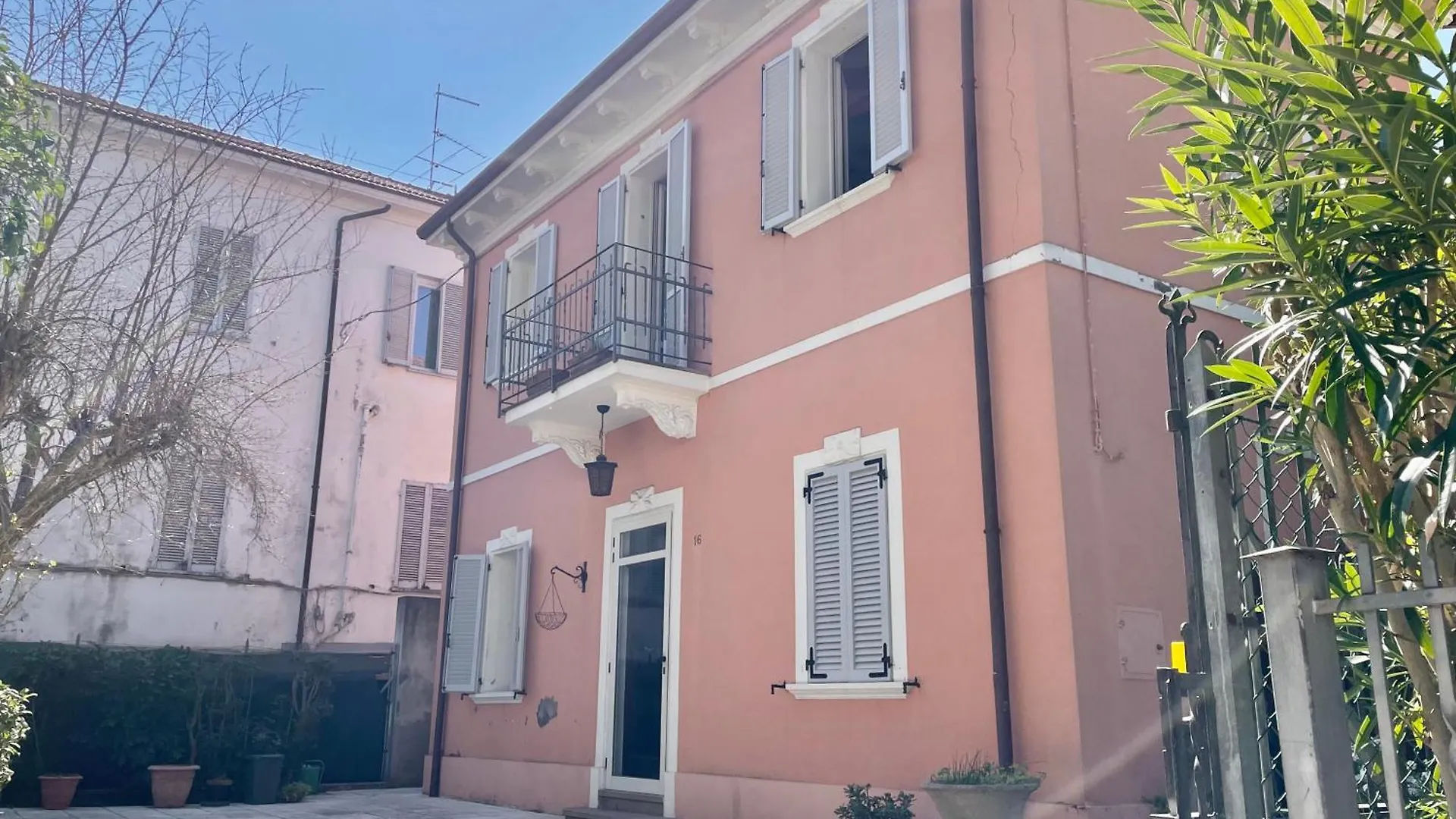 Grande Villa Al Mare - Casa Goldoni 里米尼